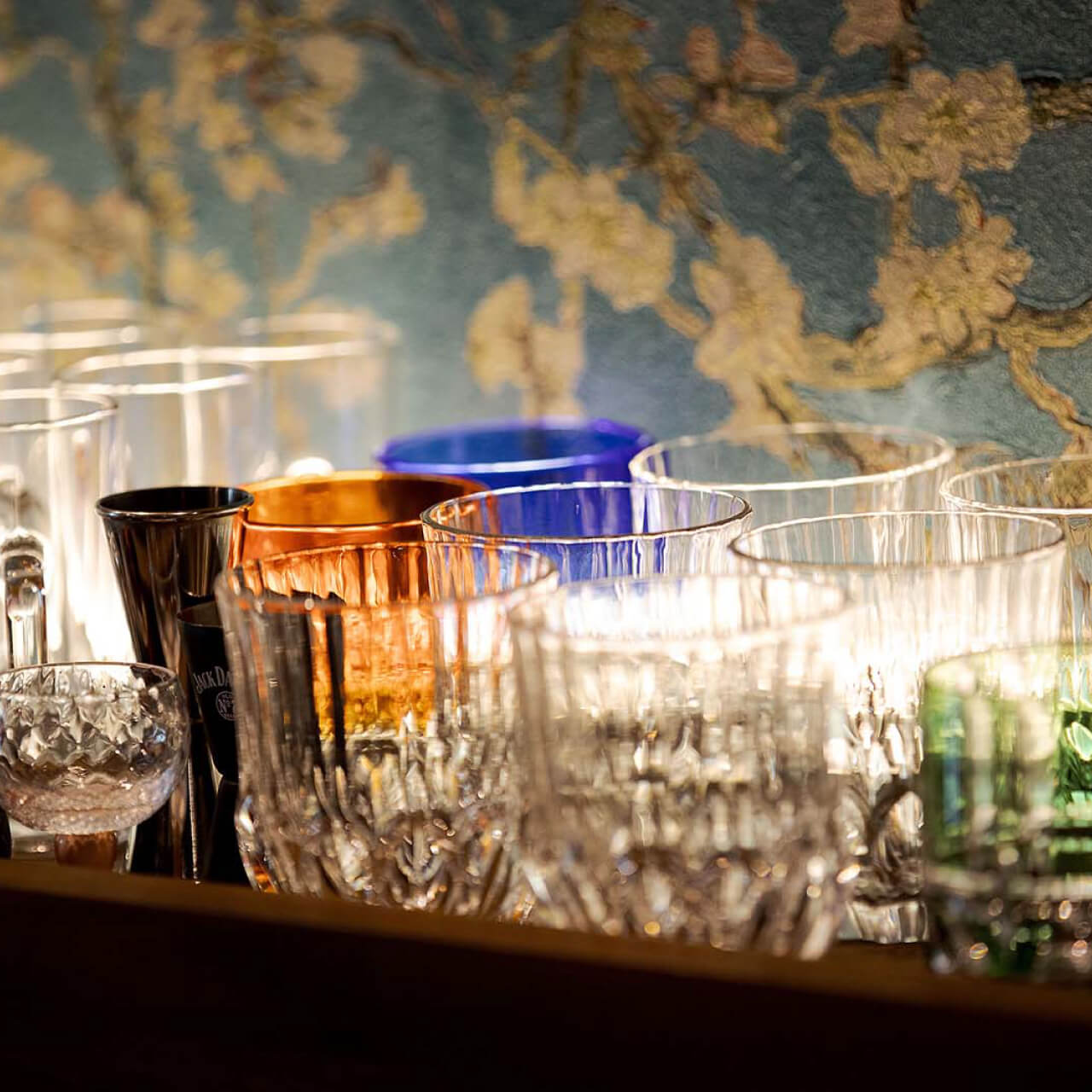 つくば市研究学園から徒歩2分の新感覚ニューハーフバー「とんちんかん 離れ」