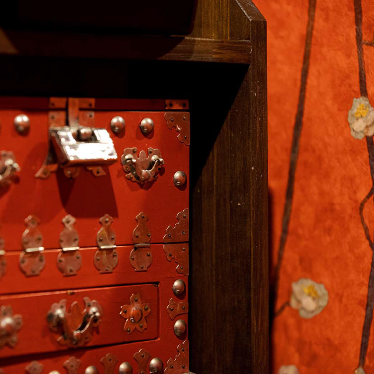 つくば市研究学園から徒歩2分の新感覚ニューハーフバー「とんちんかん 離れ」