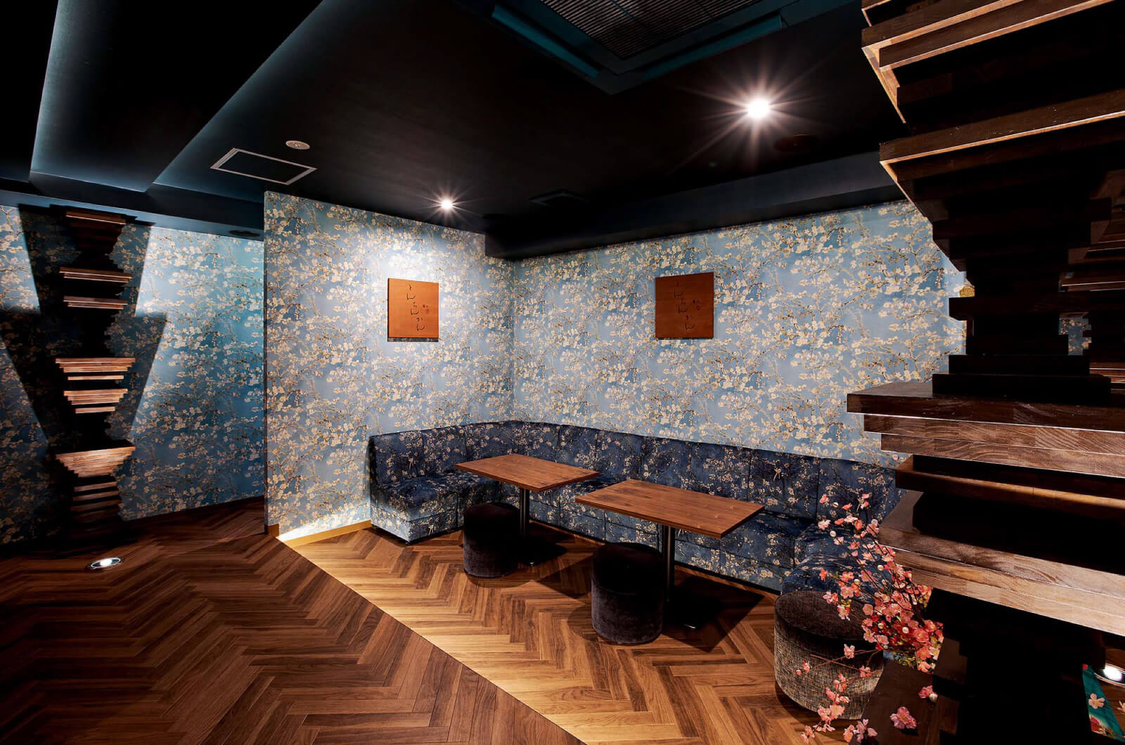 つくば市研究学園から徒歩2分の新感覚ニューハーフバー「とんちんかん 離れ」